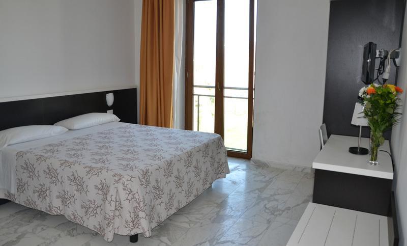 Hotel Rondine Marinella di Sarzana Pokój zdjęcie